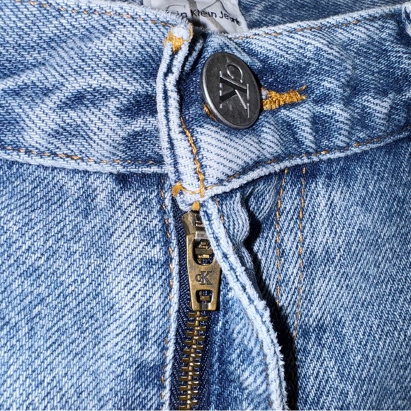 Calvin Klein Vintage 90s Cuff Jean Shorts Size 12/28” - Picture 8 of 10